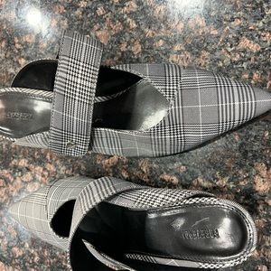 Cutest black and white plaid kitten heel